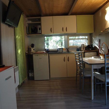 Le Petit Chalet ポルティシオ エクステリア 写真