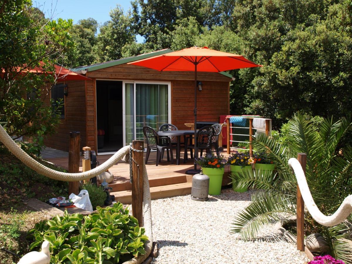 Le Petit Chalet ポルティシオ エクステリア 写真